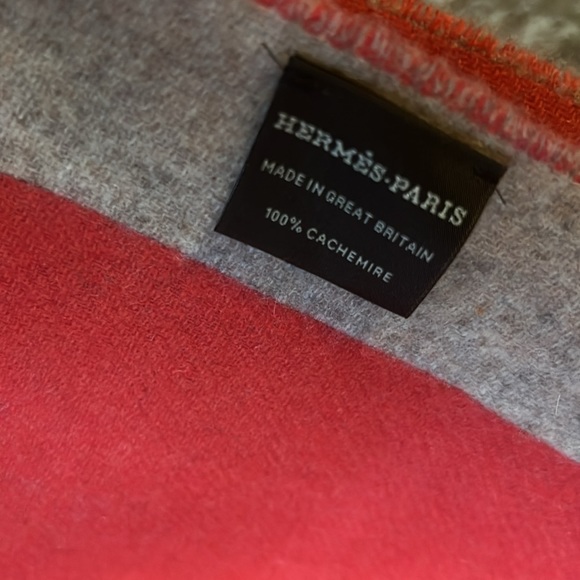 New HERMES cashmere scarf - Picture 5 of 5